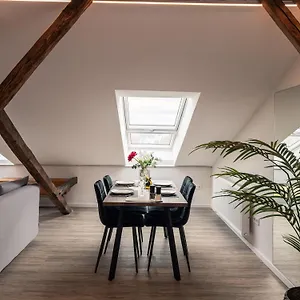 Crest - Riverside Lofts Mit Parken I Balkon I Kueche I Regendusche Passau