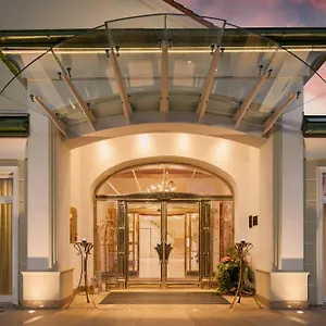 4* Szálloda Dreifluessehof